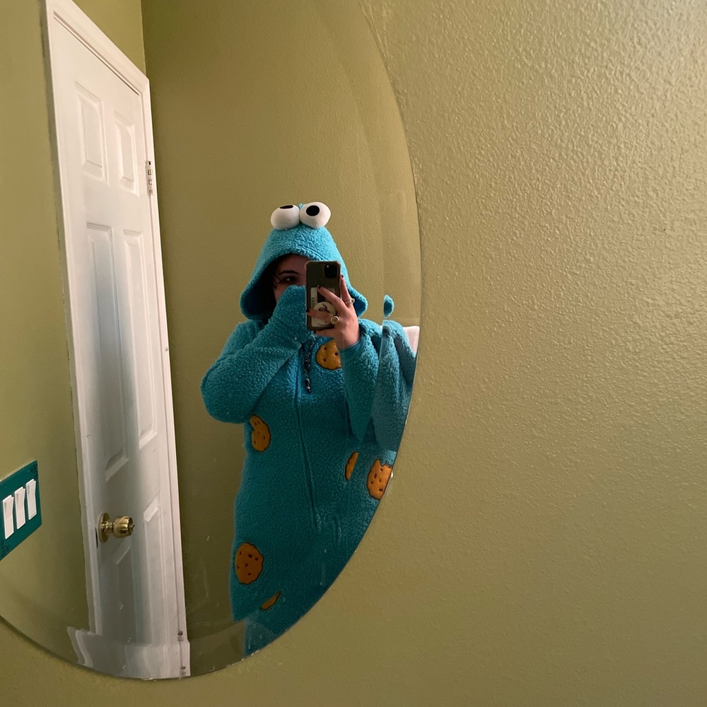 cookie monster onesie!!! large/XL